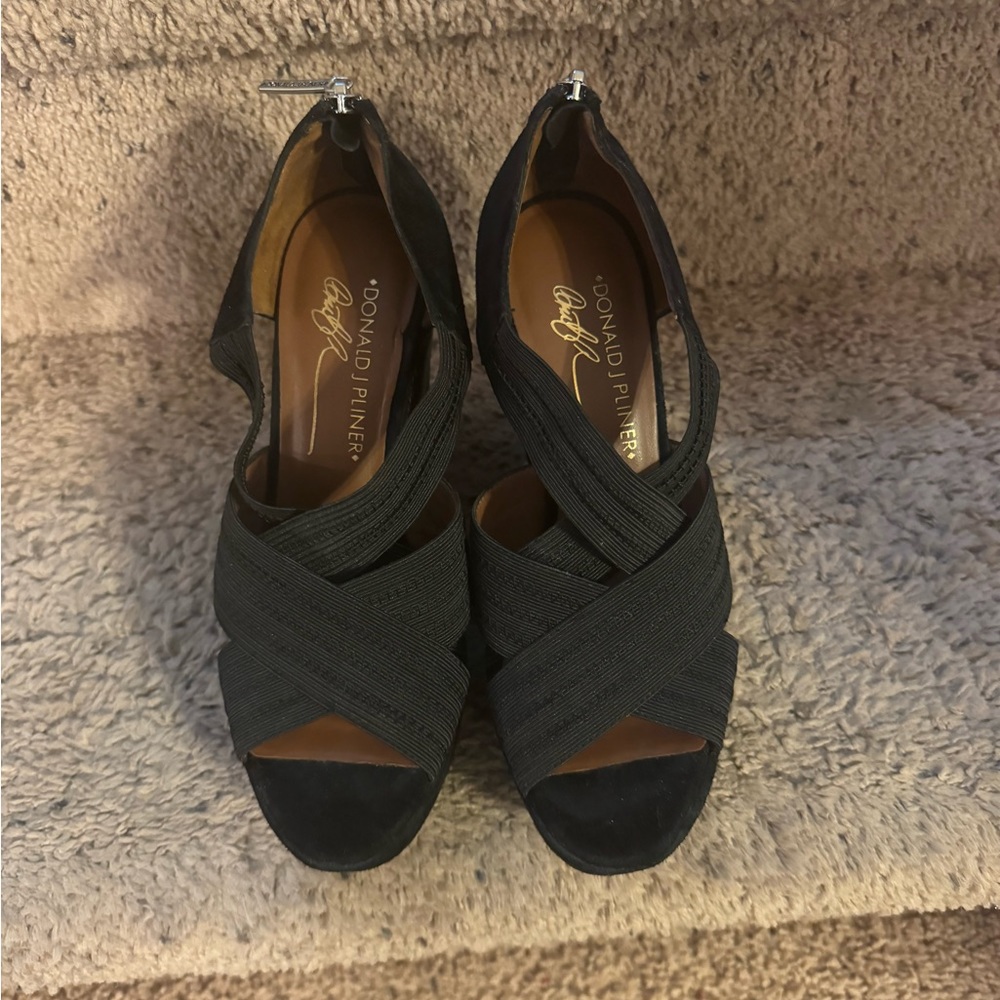 Donald Pliner High Heeled Wedges! Super Cute!-- Layney Design